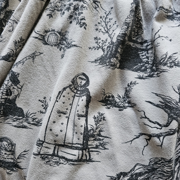 Printed Gray Women's Skirt - Picture 2 of 6